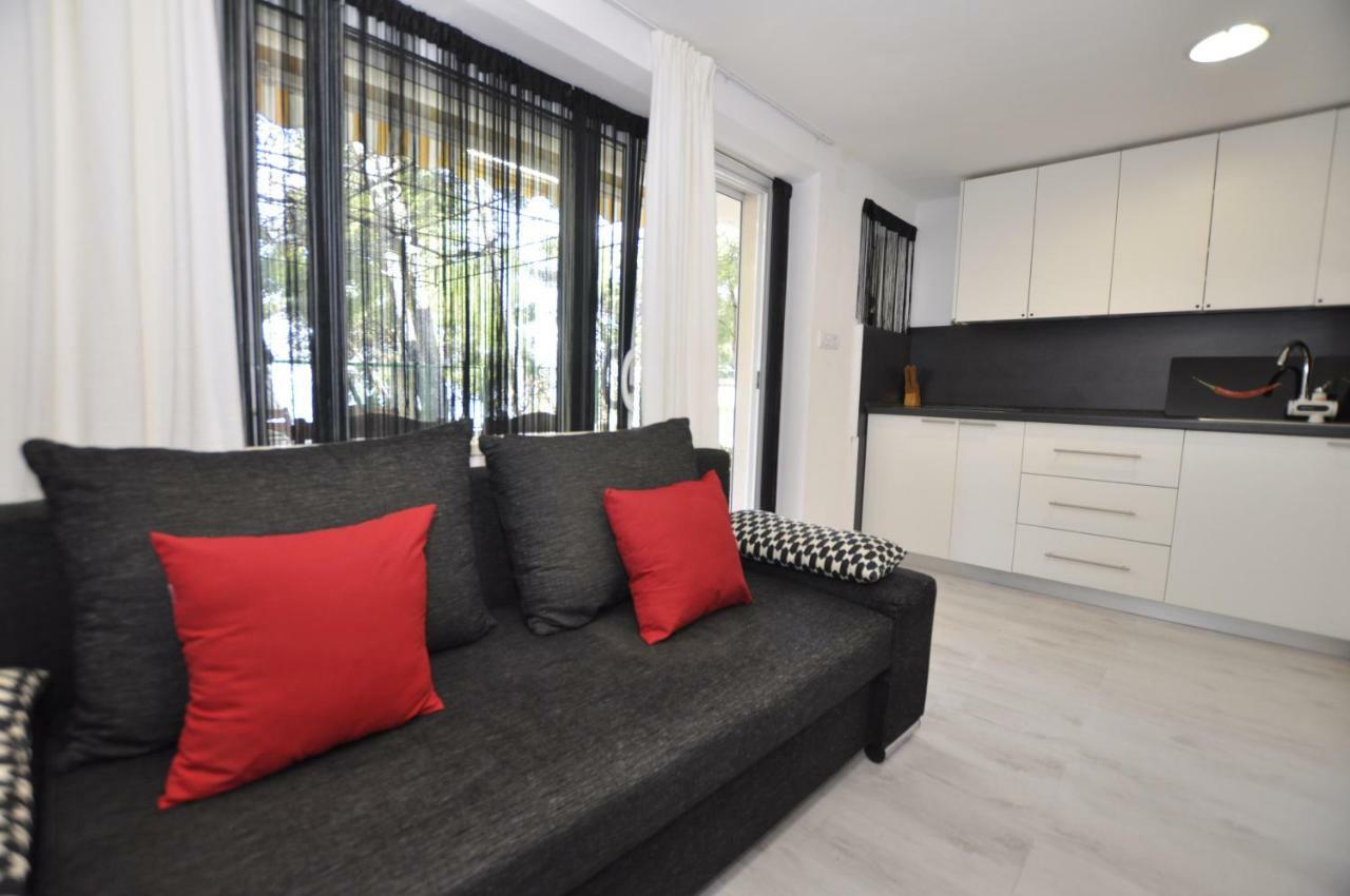 Apartment Toya 斯拉汀 外观 照片